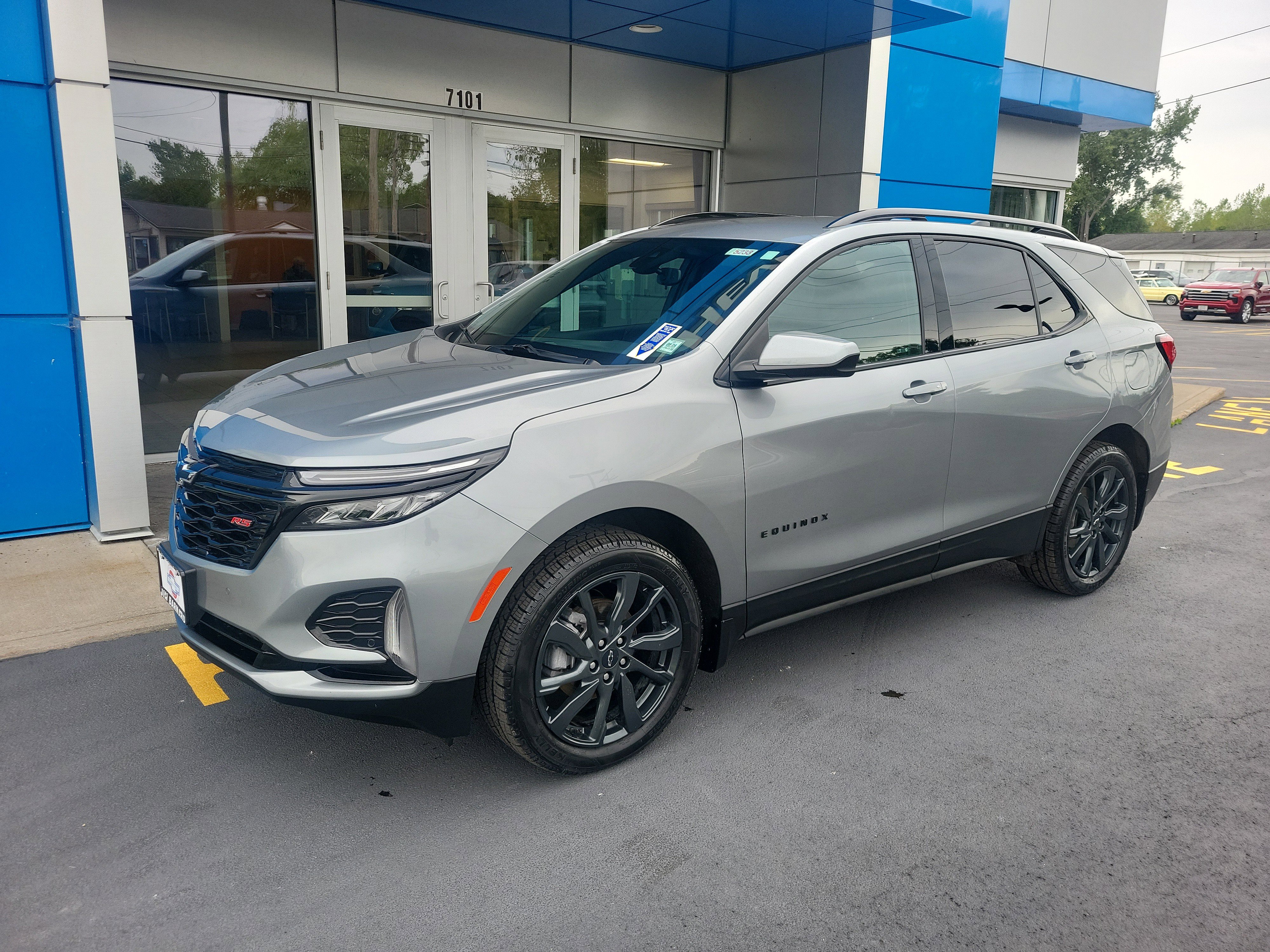 Certified 2024 Chevrolet Equinox RS w/ LPO, Floor Liner Package image 2