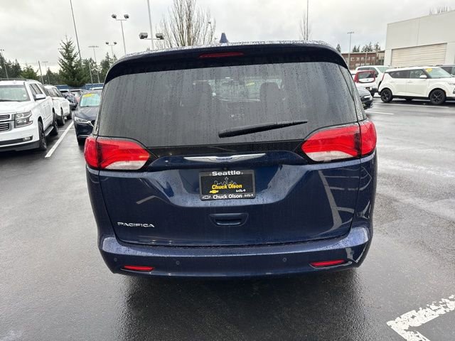 Used 2018 Chrysler Pacifica LX image 7