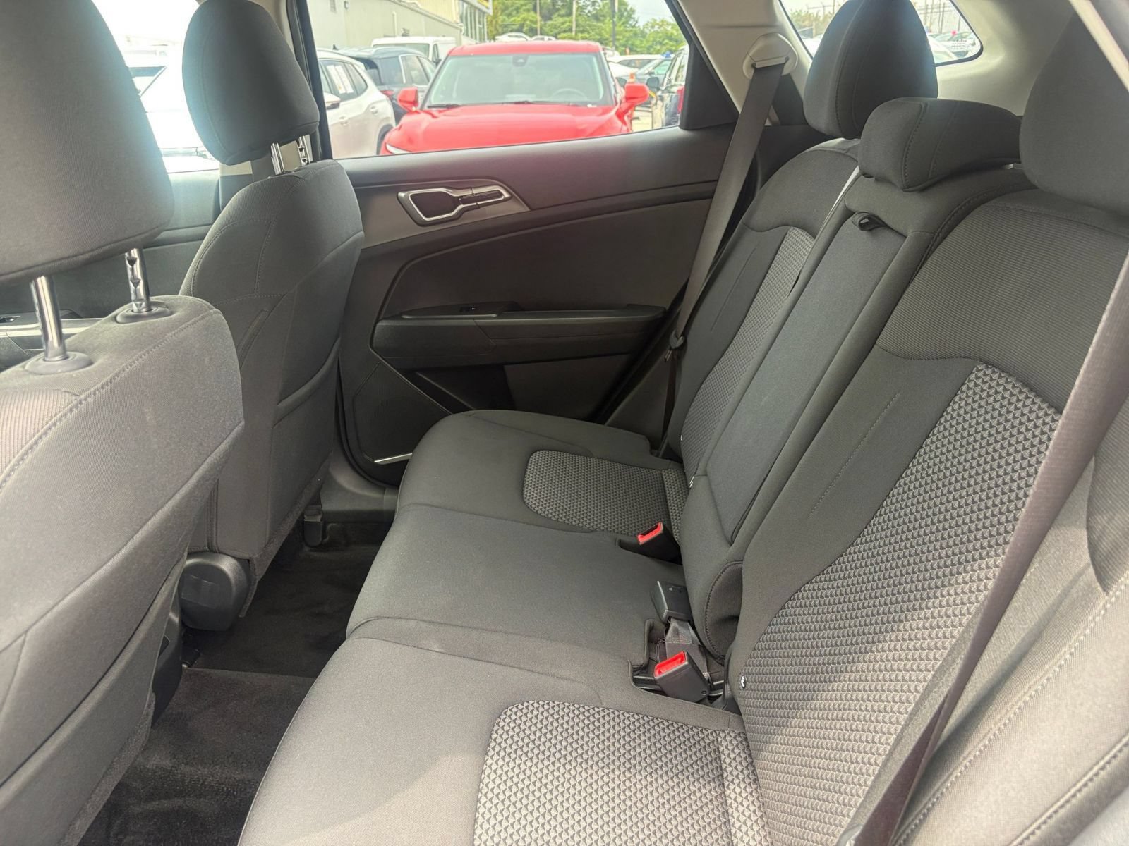 Used 2026 Kia Sportage LX AWD/4WD image 17