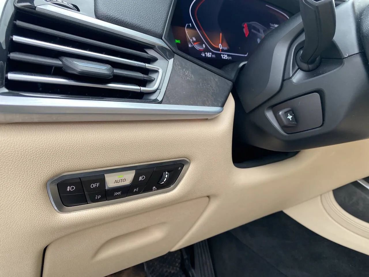 Used 2022 BMW X7 xDrive40i w/ Luxury Seating Package image 22