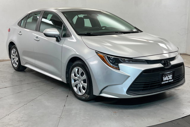 Used 2024 Toyota Corolla LE FWD image 7
