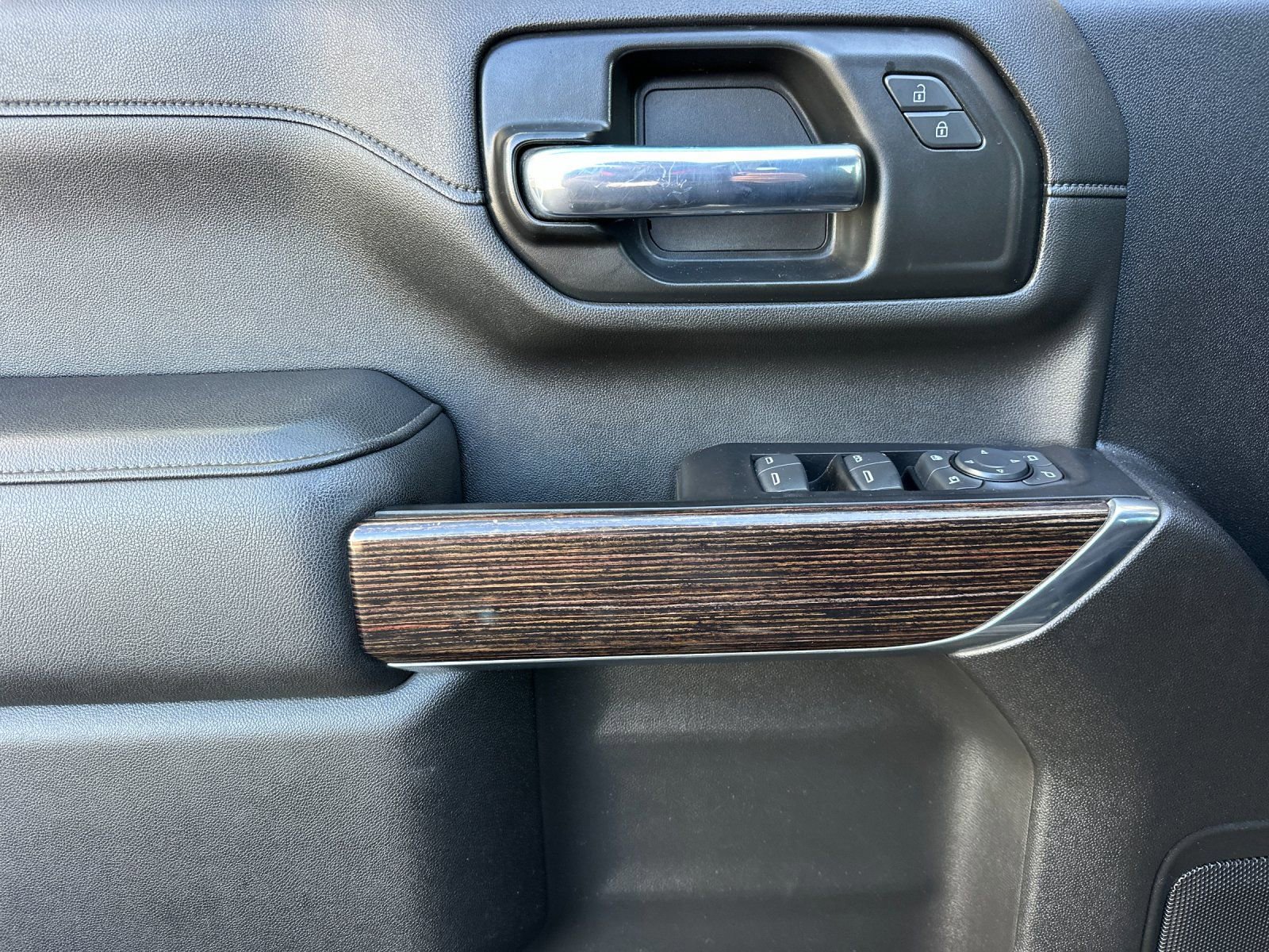 Used 2022 GMC Sierra 2500 SLE image 11