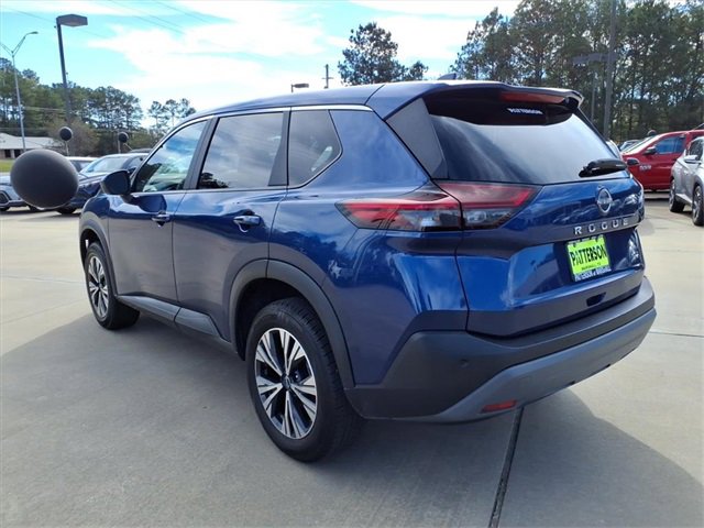 Used 2023 Nissan Rogue SV image 4