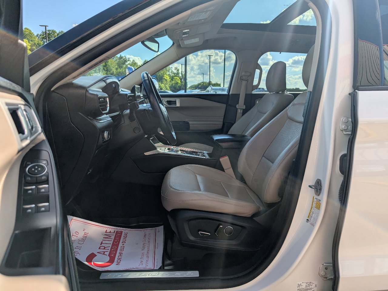 Used 2020 Ford Explorer Limited image 8