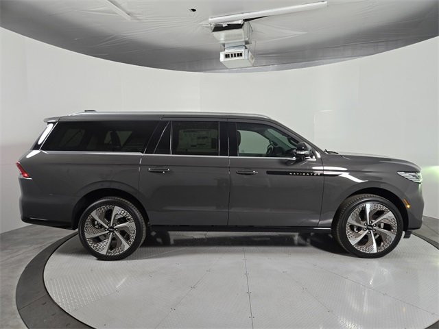 New 2026 Lincoln Navigator L Black Label image 3