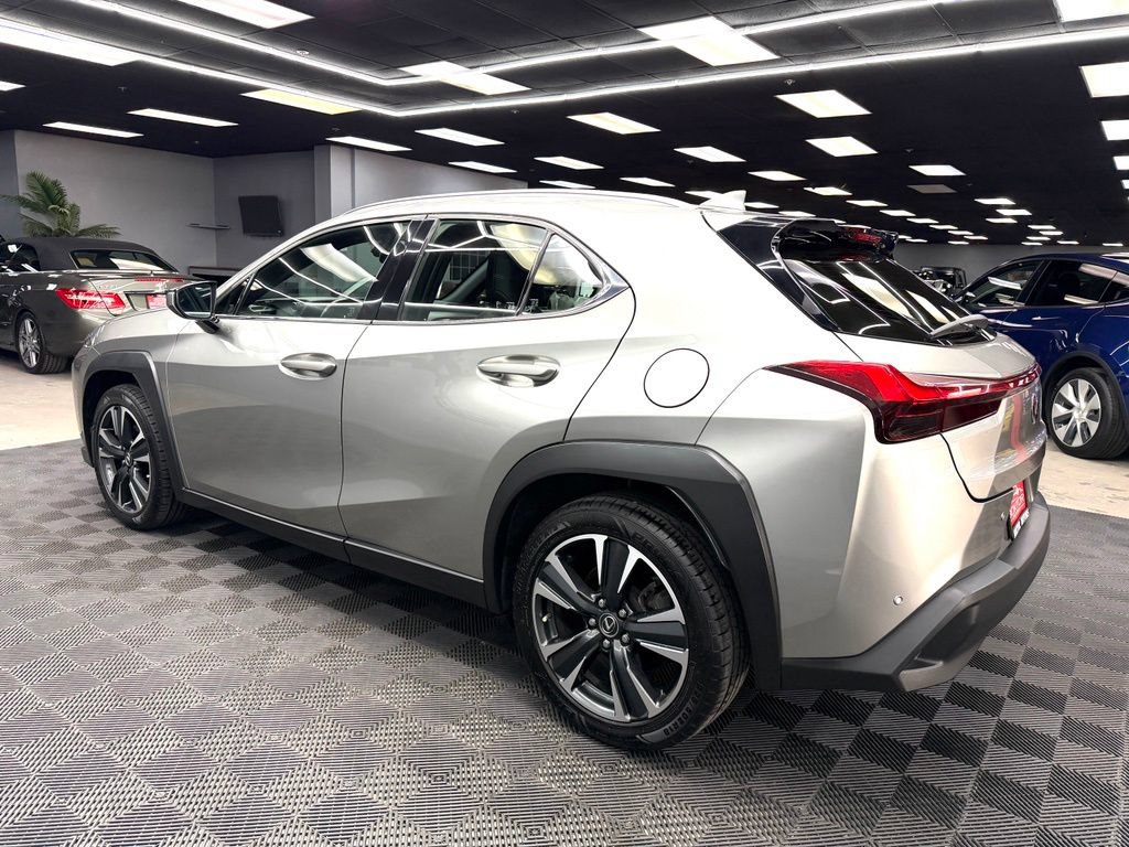 Used 2021 Lexus UX 200 w/ Accessory Package (Z1) FWD image 9