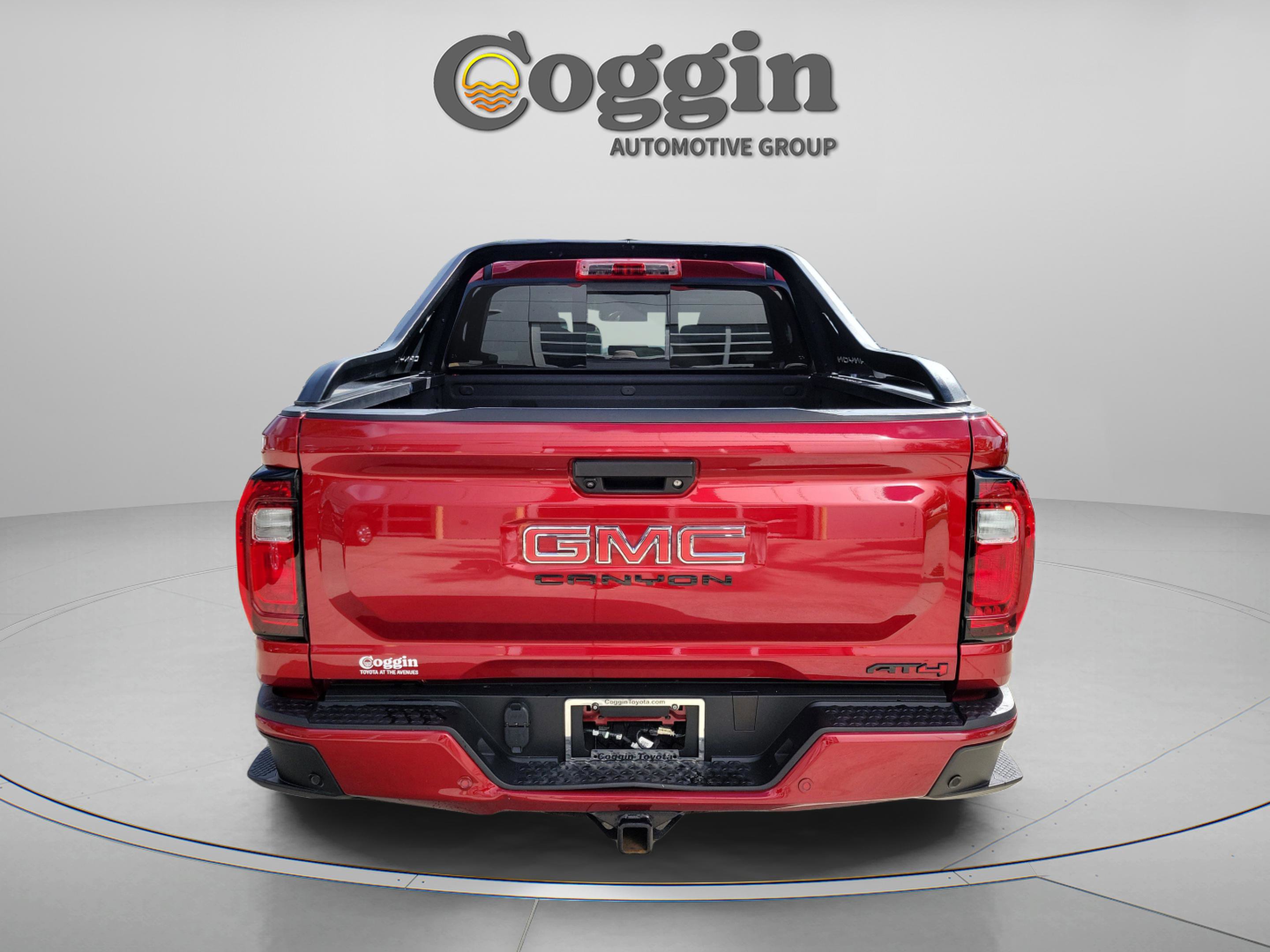 Used 2025 GMC Canyon AT4 w/ Nightfall Edition AWD/4WD image 3