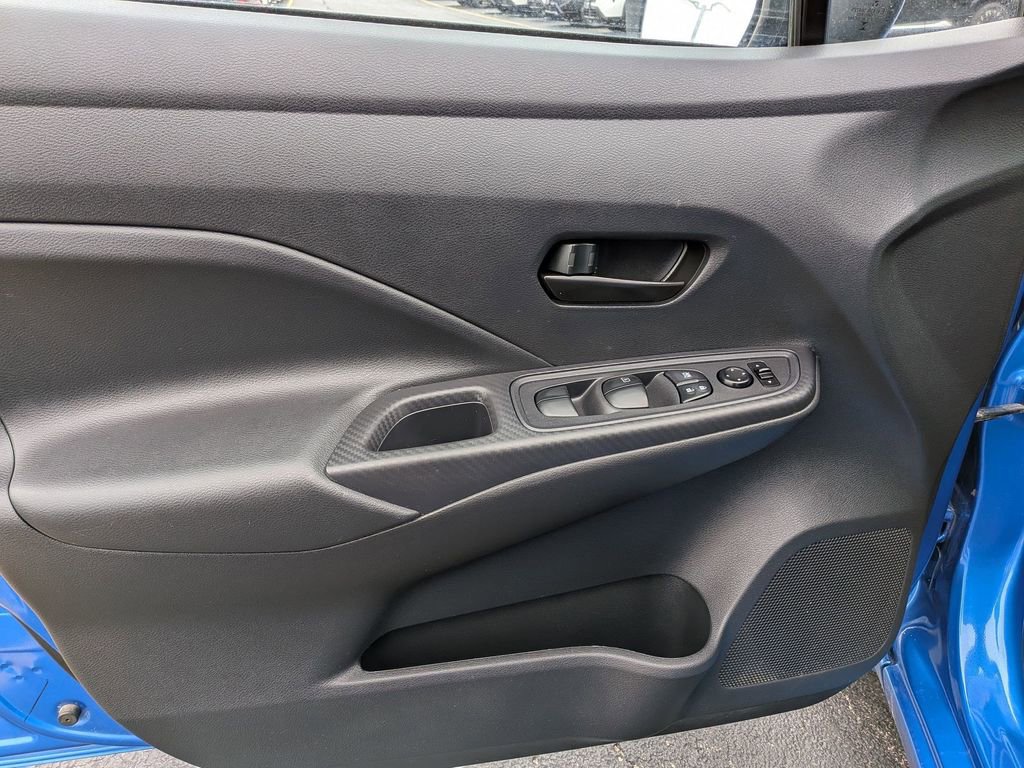 Used 2023 Nissan Versa S w/ Trunk Package image 9
