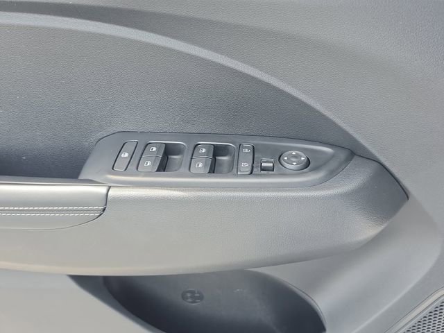 Used 2025 Hyundai Venue Limited FWD image 15