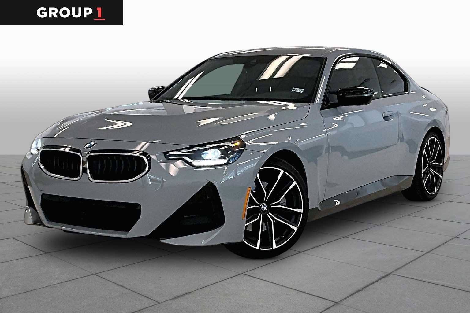 Used 2022 BMW 230i Coupe w/ M Sport Package RWD image 1