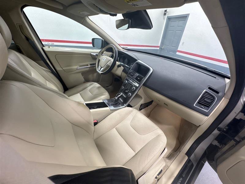 Used 2016 Volvo XC60 T5 Premier FWD image 14