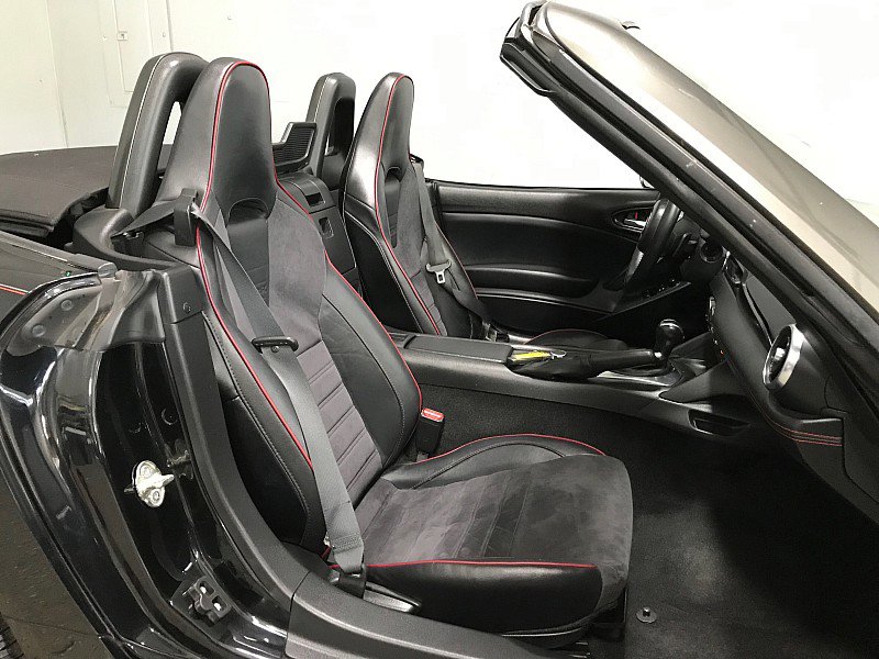 Used 2017 FIAT 124 Spider Abarth image 22