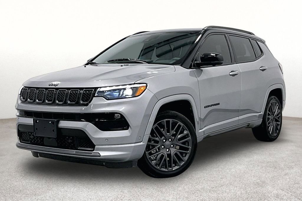 Used 2023 Jeep Compass High Altitude w/ Driver Assist Group I AWD/4WD image 11