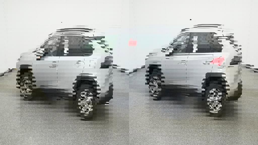 New 2025 Toyota RAV4 XLE image 4