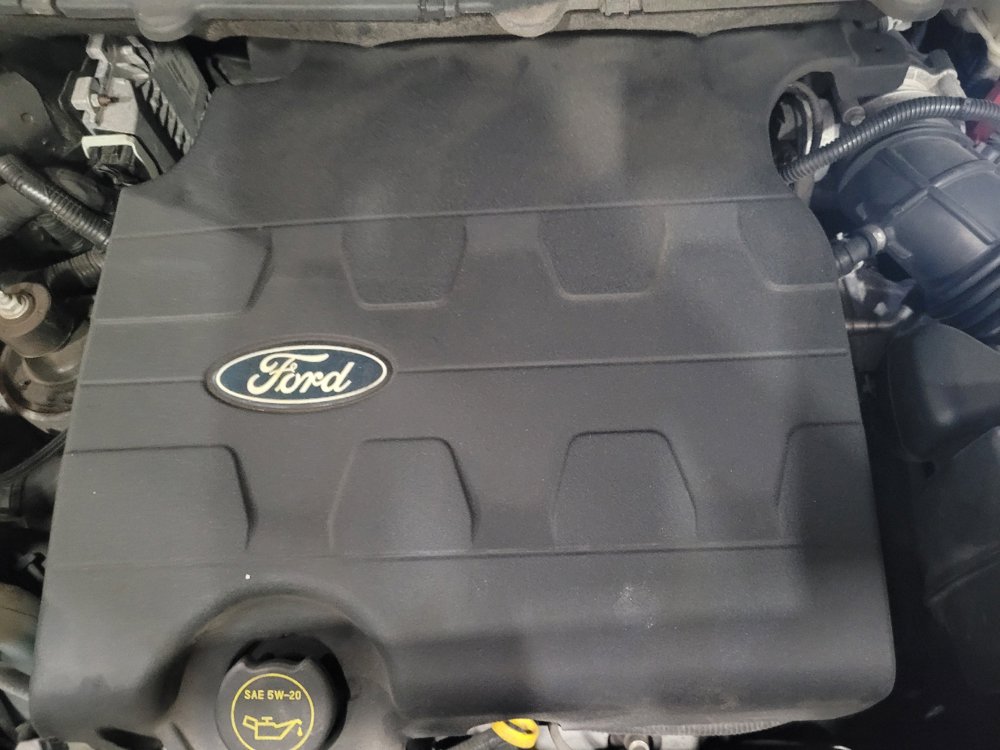 Used 2016 Ford Edge Titanium w/ Equipment Group 302A AWD/4WD image 30