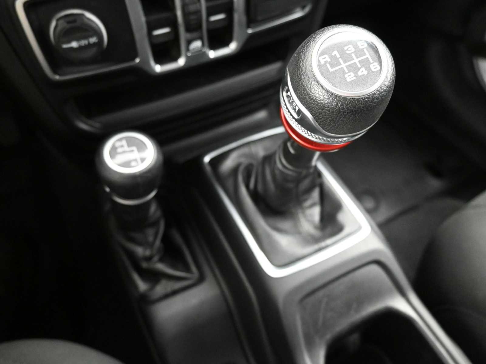 Used 2022 Jeep Wrangler Unlimited Sport AWD/4WD image 23