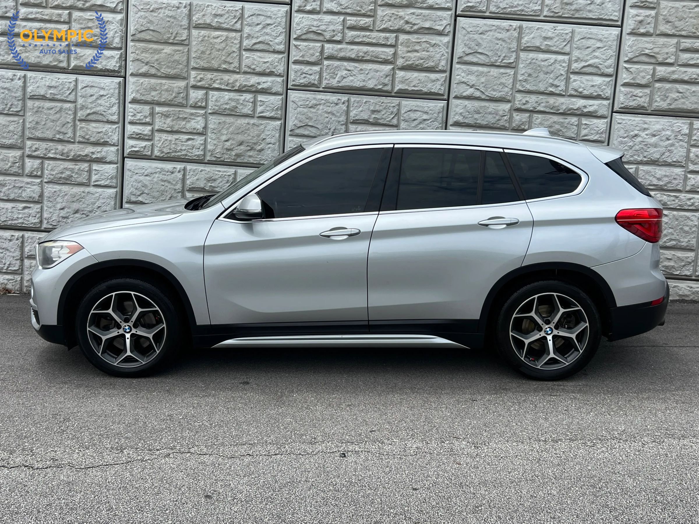 Used 2018 BMW X1 sDrive28i w/ Convenience Package FWD image 7