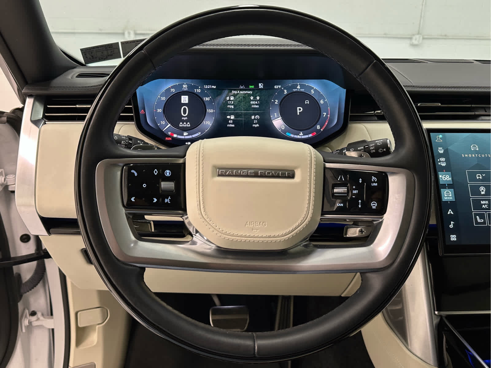 Used 2024 Land Rover Range Rover Long Wheelbase Autobiography AWD/4WD image 24