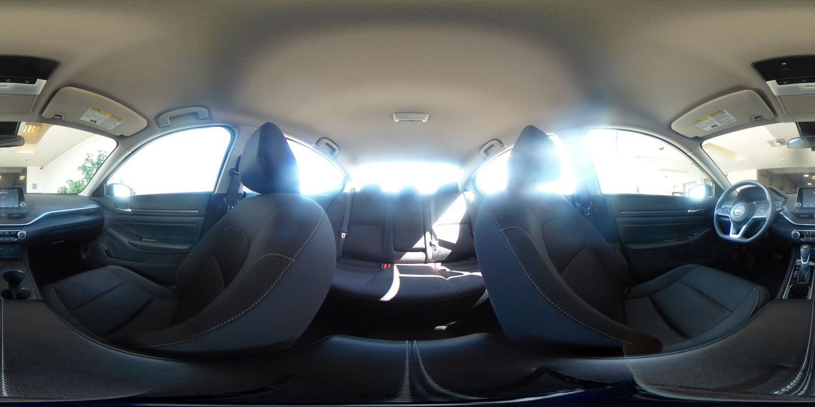 Used 2025 Nissan Altima 2.5 SV FWD image 43