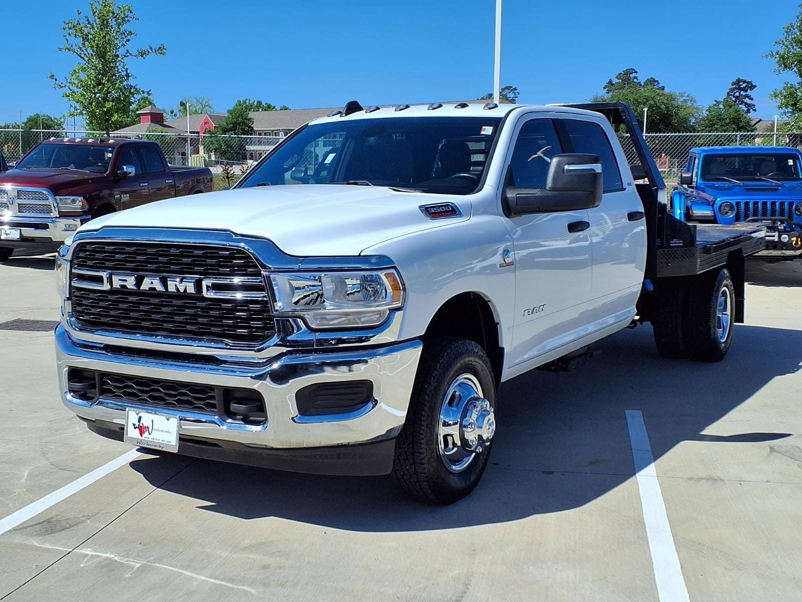 Used 2024 RAM 3500 SLT w/ Quick Order Package 2YG SLT AWD/4WD image 3