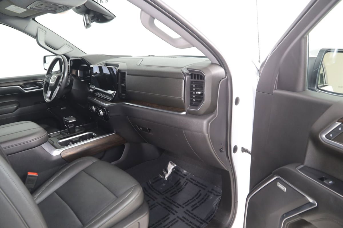 Used 2023 GMC Sierra 1500 SLT w/ SLT Convenience Package AWD/4WD image 45