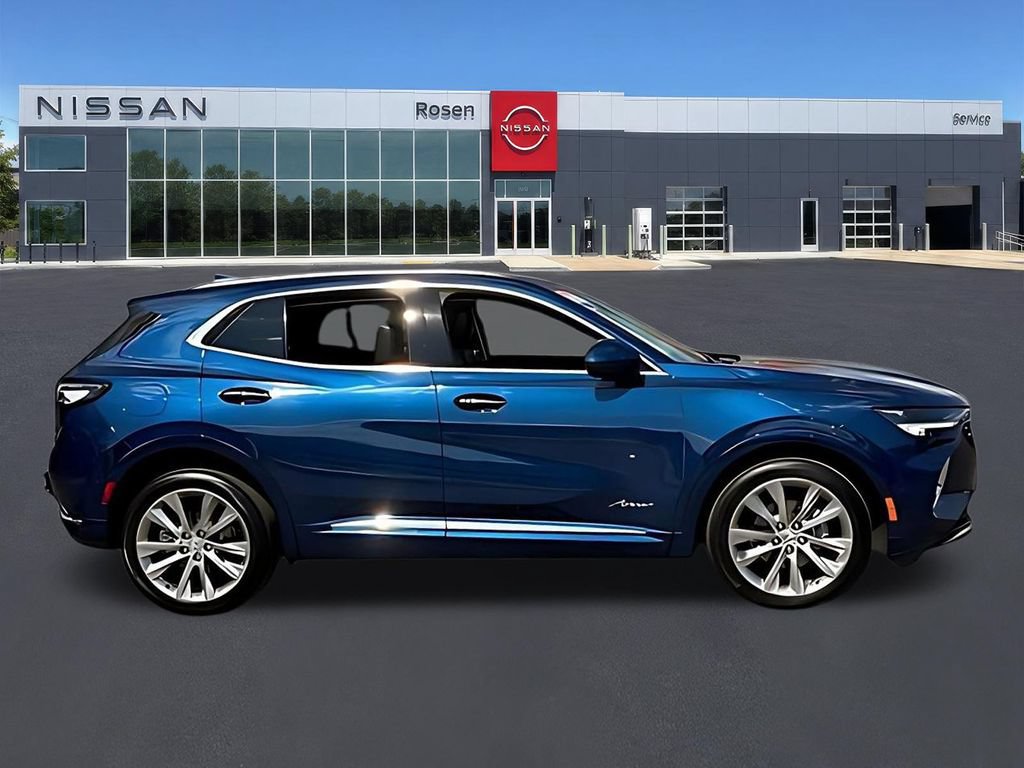 Used 2023 Buick Envision Avenir AWD/4WD image 2