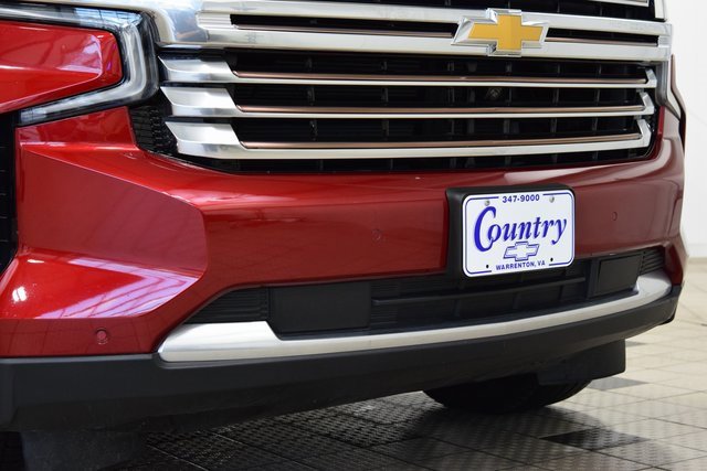 Used 2023 Chevrolet Suburban High Country image 12