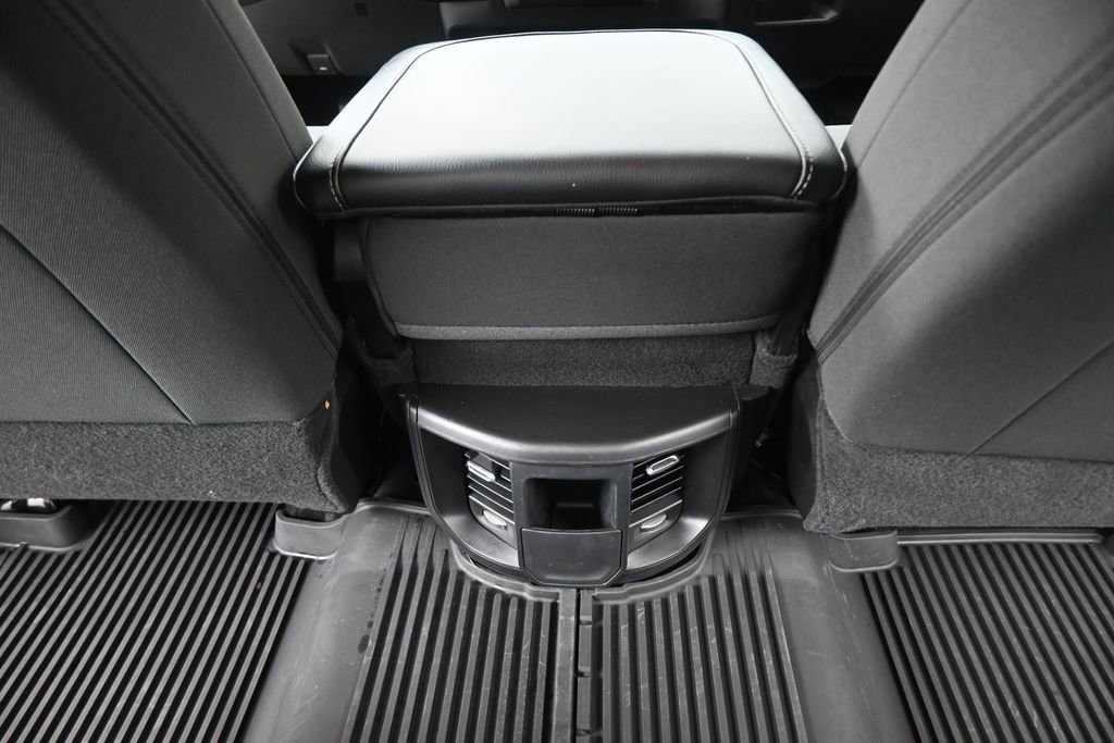 Used 2024 RAM 2500 Tradesman w/ Chrome Appearance Group AWD/4WD image 16