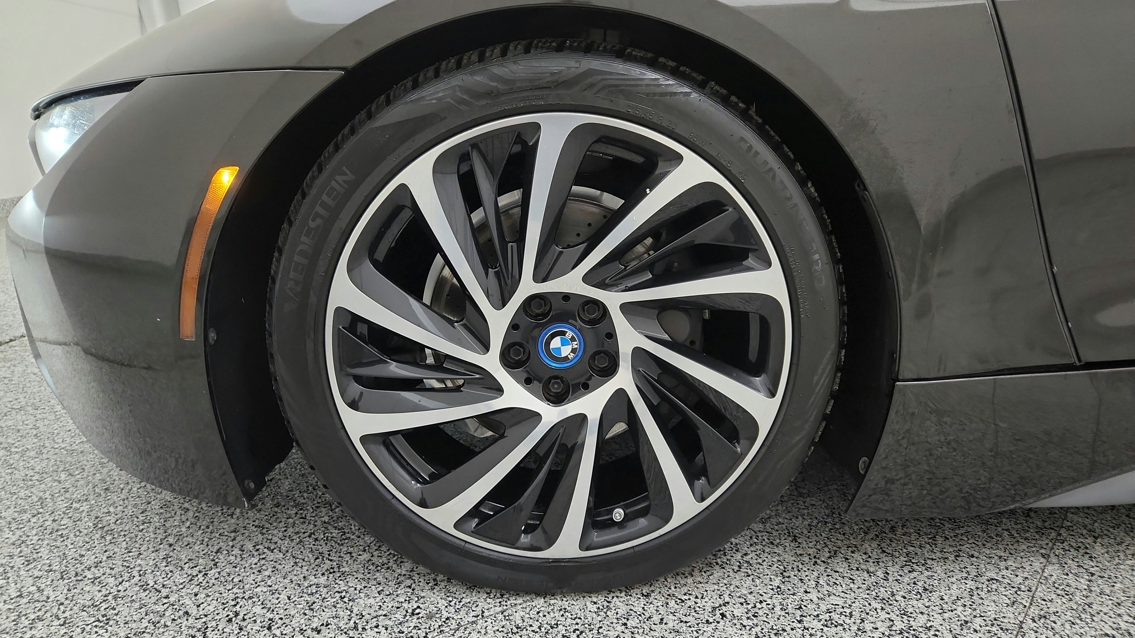 Used 2019 BMW i8 Roadster AWD/4WD image 26