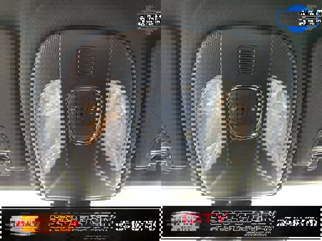 Used 2025 Jeep Compass Latitude w/ Altitude Special Edition image 20