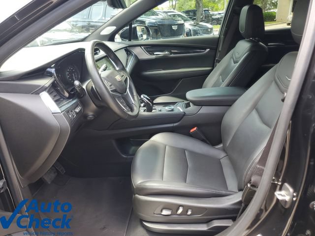 Certified 2024 Cadillac XT5 Premium Luxury w/ Technology Package FWD image 17