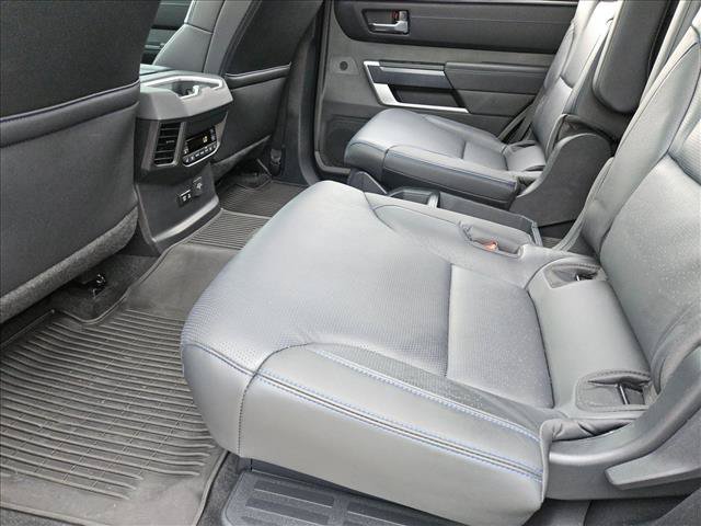 Used 2024 Toyota Sequoia Platinum AWD/4WD image 19