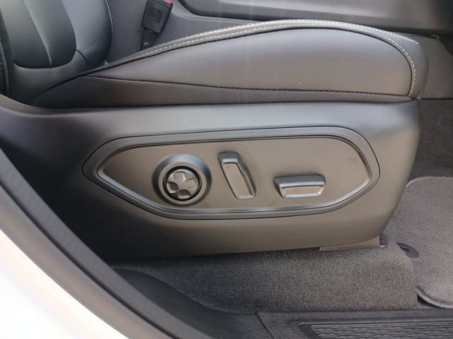 New 2026 Jeep Grand Cherokee Limited w/ Limited Altitude Package image 28