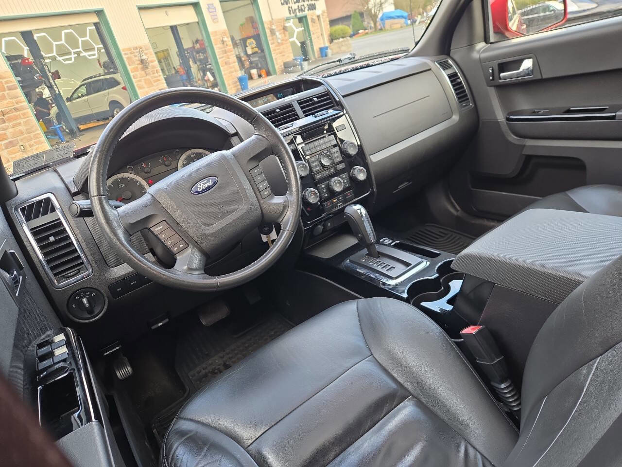 Used 2008 Ford Escape Limited image 18