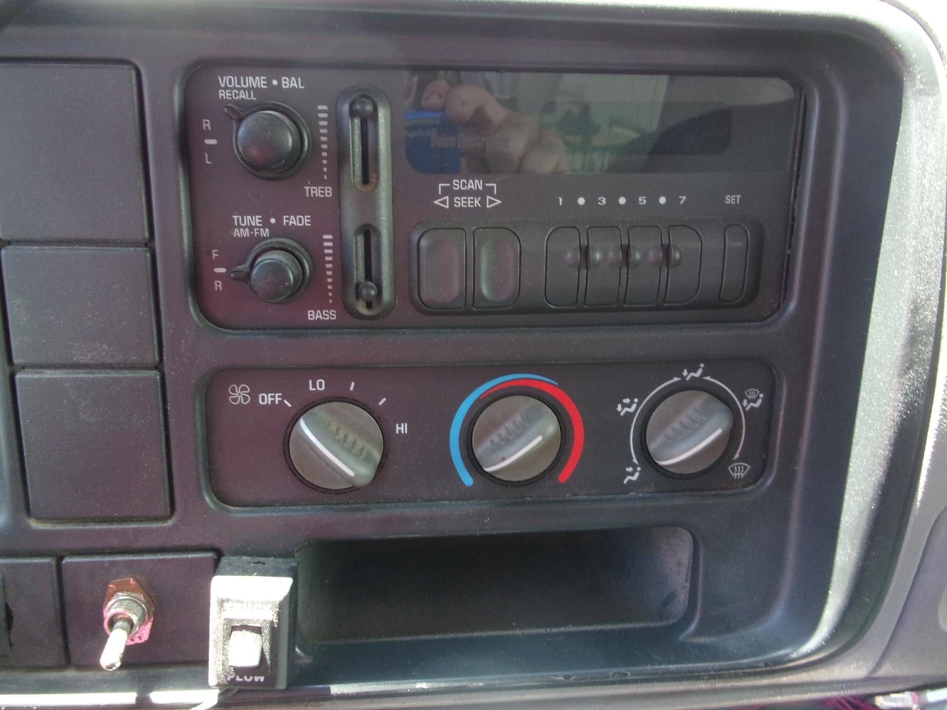 Used 2001 GMC Sierra 3500 2WD Regular Cab HD image 11