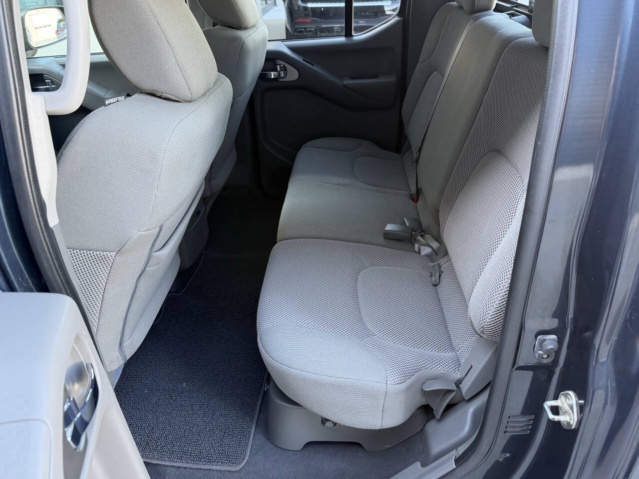 Used 2019 Nissan Frontier SV AWD/4WD image 18