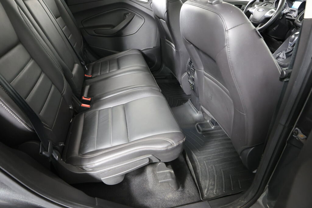Used 2016 Ford Escape Titanium image 20