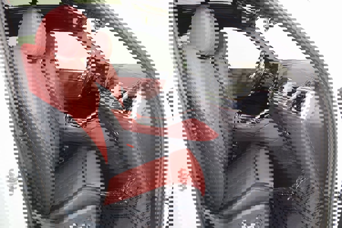 Used 2024 BMW X6 xDrive40i image 13