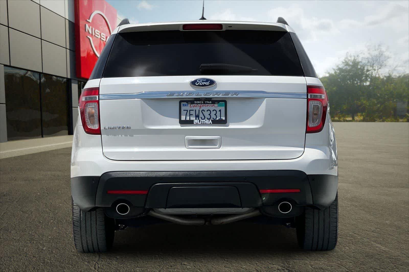 Used 2014 Ford Explorer Limited w/ Equipment Group 301A FWD image 8