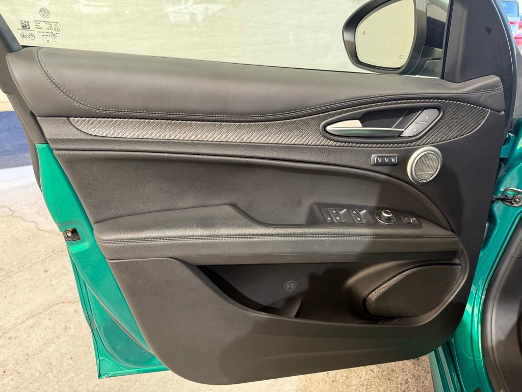 Used 2024 Alfa Romeo Stelvio Quadrifoglio w/ Active Assist Plus Package image 21