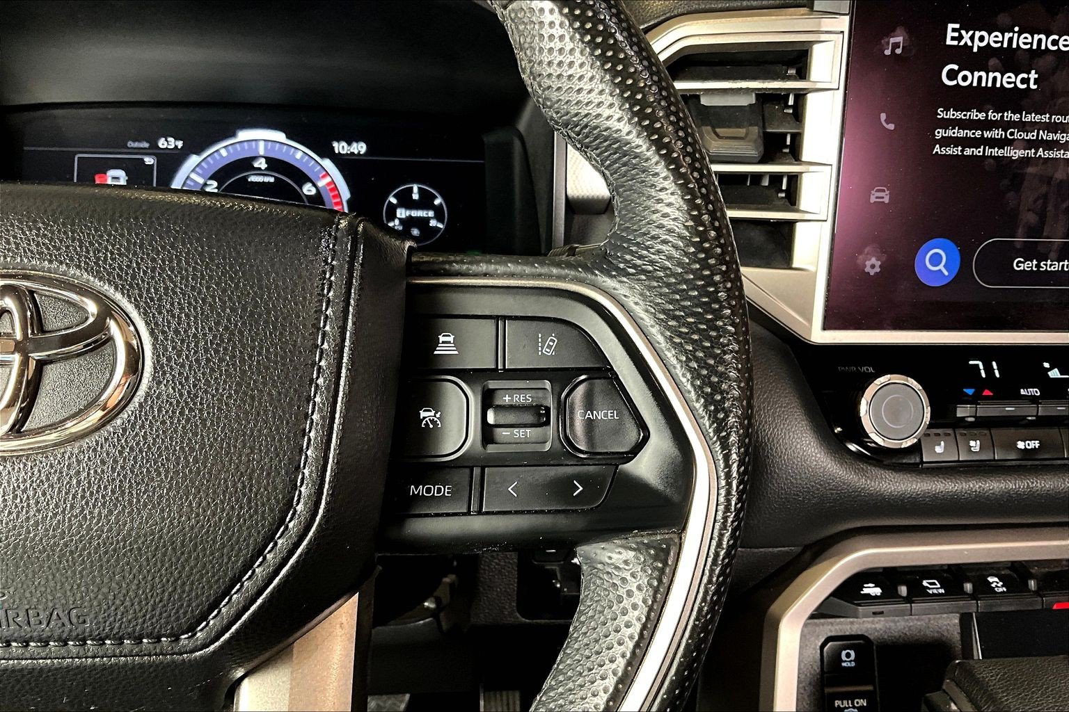 Used 2025 Toyota Tundra Limited AWD/4WD image 13