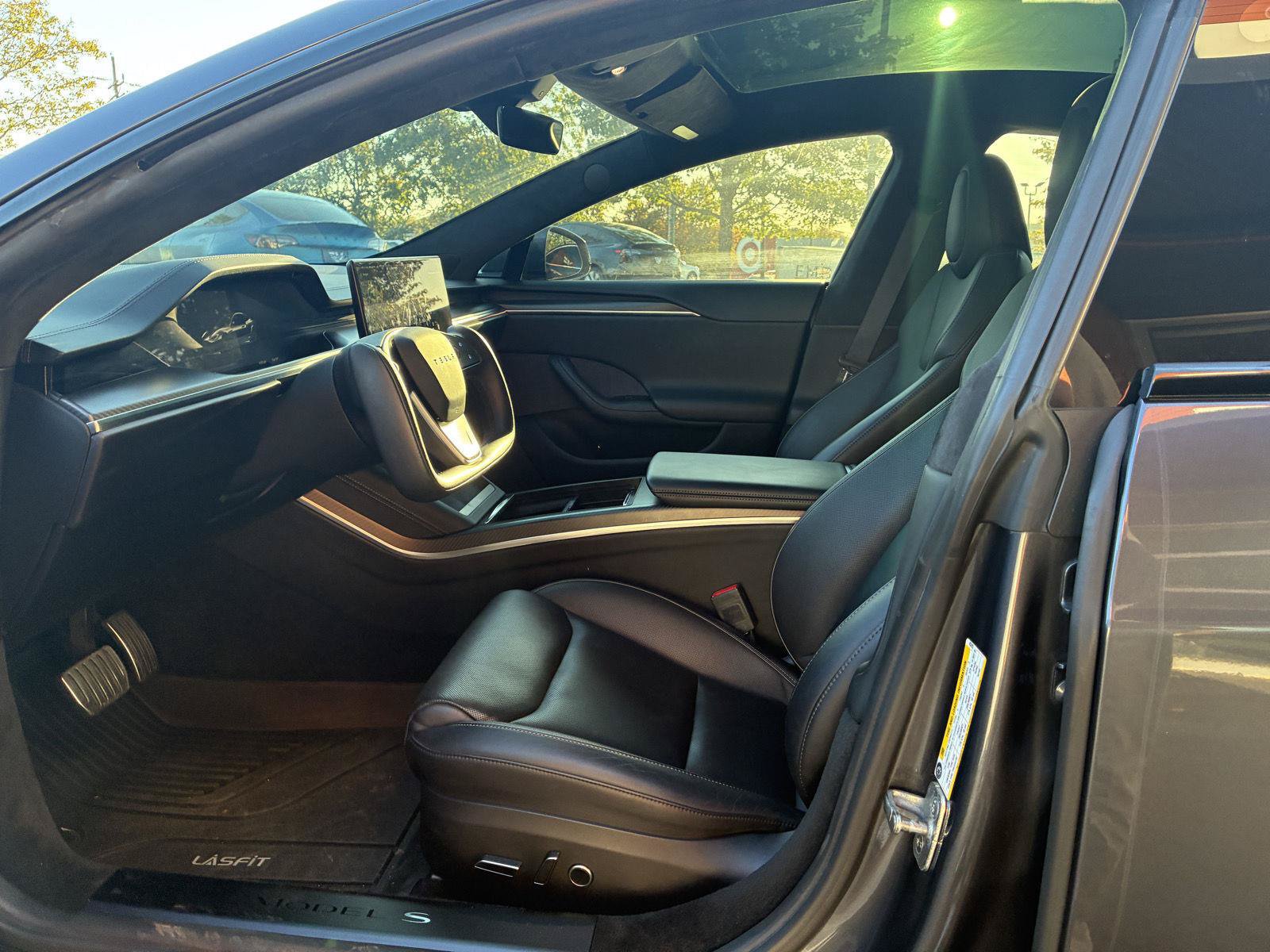 Used 2021 Tesla Model S Plaid AWD/4WD image 18