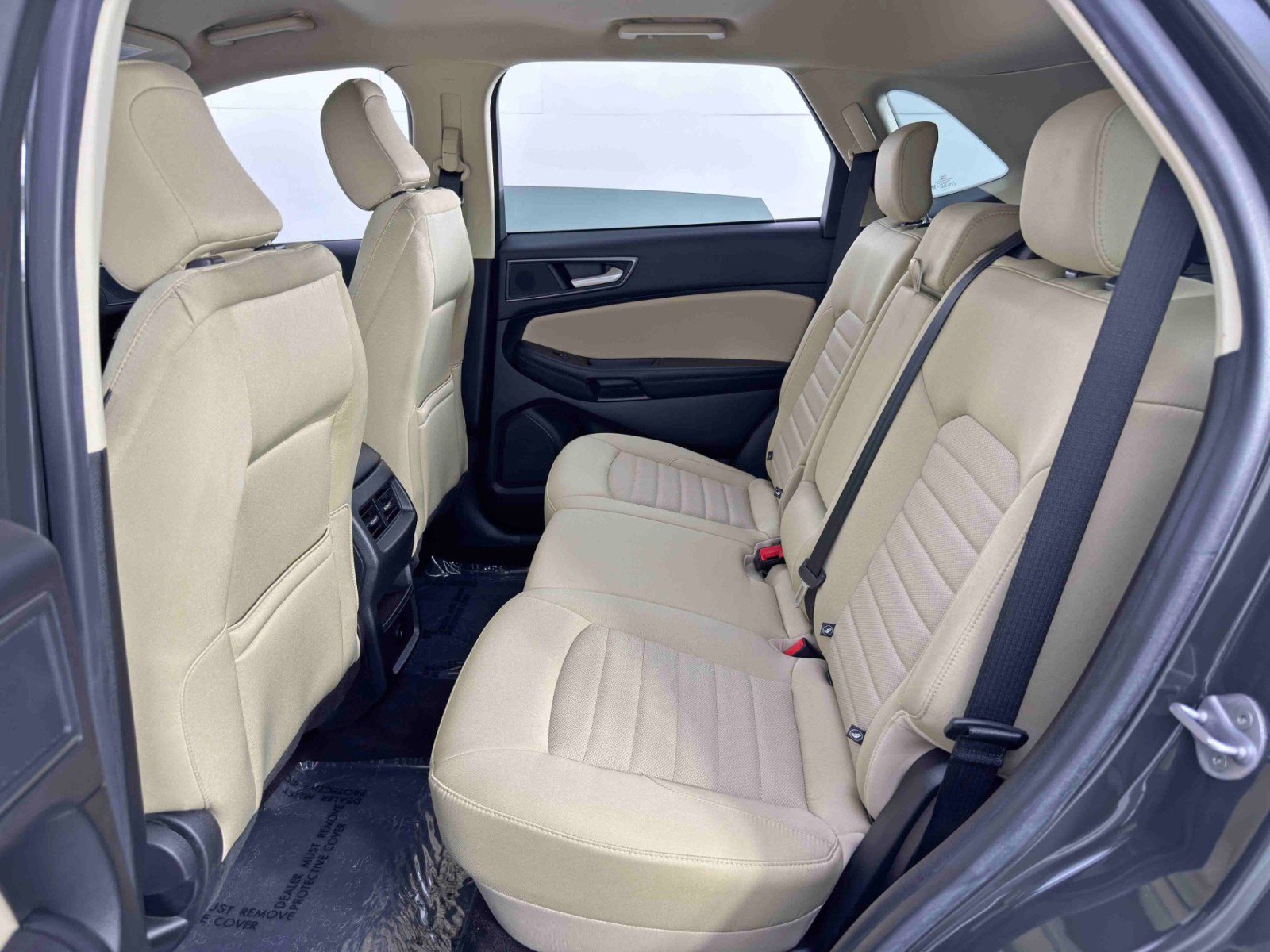 Used 2023 Ford Edge SE image 35