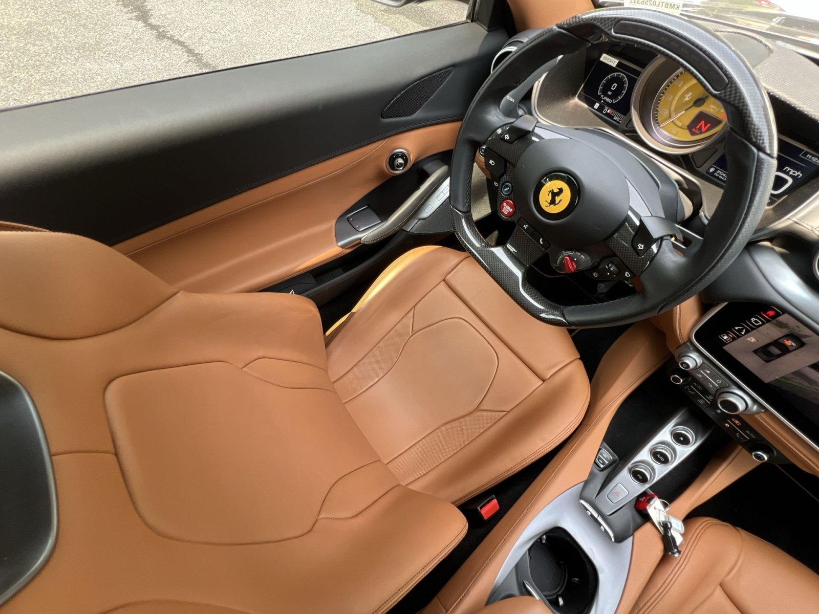 Used 2020 Ferrari Portofino RWD image 16