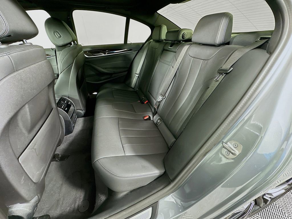 Certified 2023 BMW 530i xDrive w/ M Sport Package AWD/4WD image 25