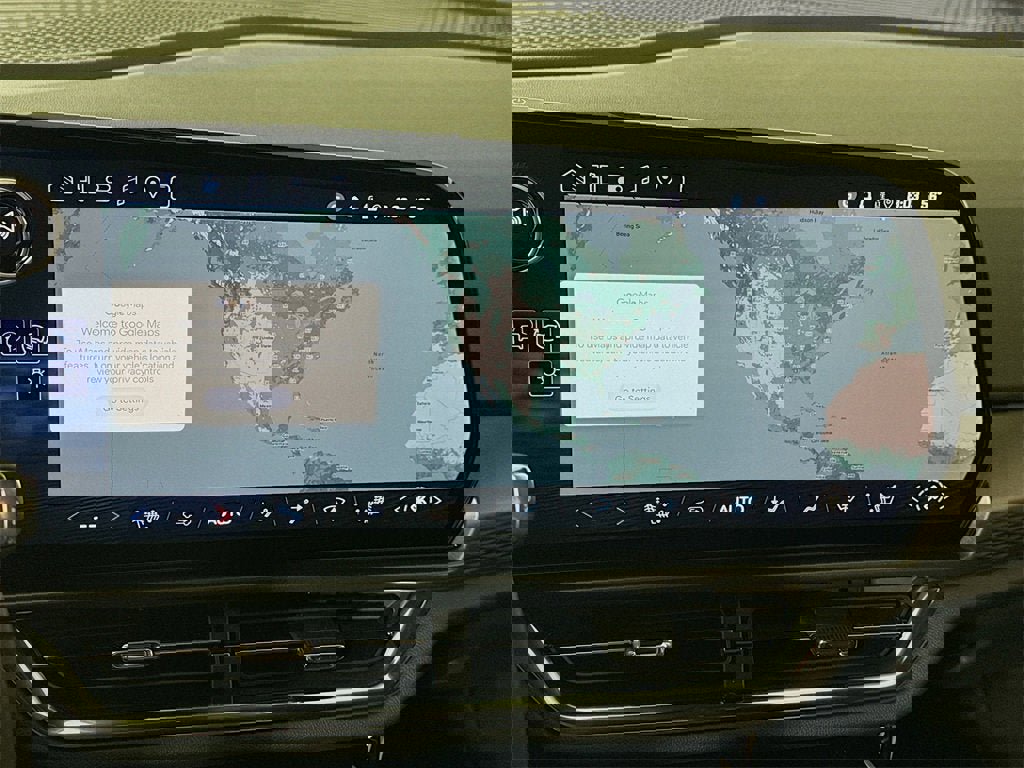 New 2026 Chevrolet Equinox EV LT image 8