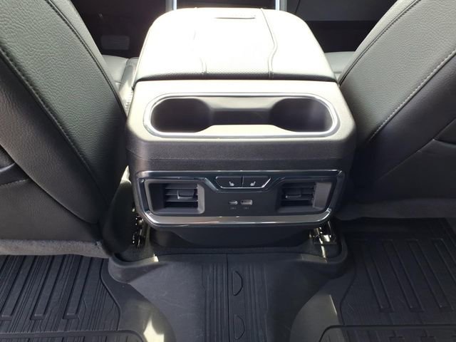 Used 2025 GMC Sierra 3500 Denali w/ Technology Package AWD/4WD image 16