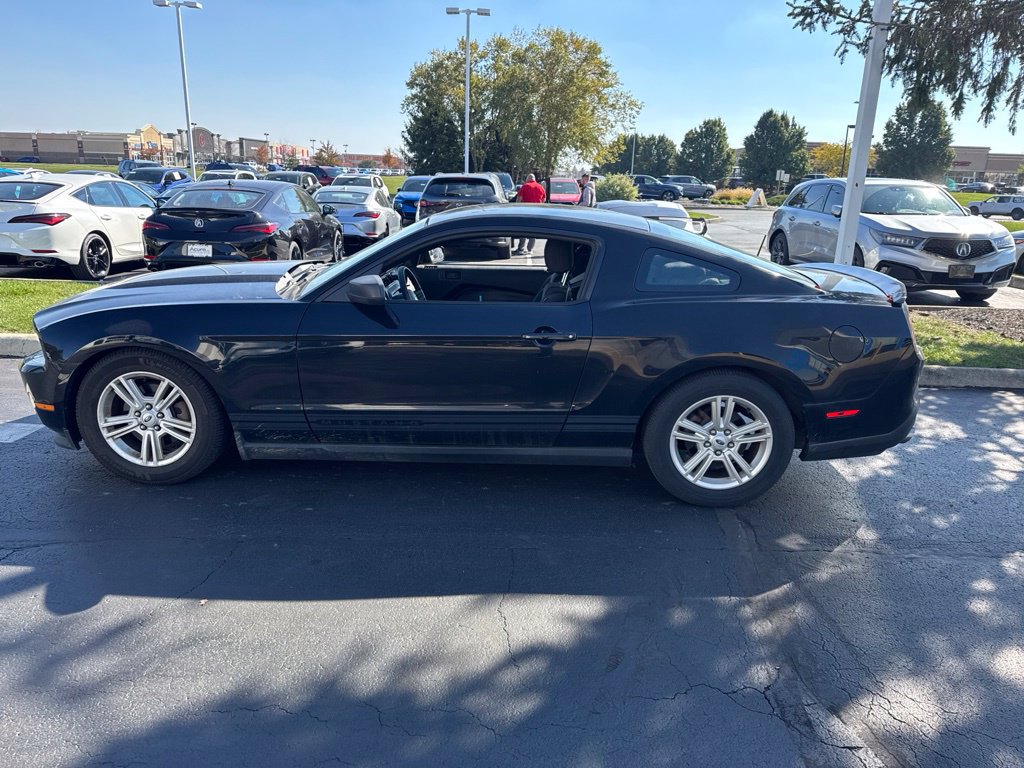 Used 2012 Ford Mustang Coupe RWD image 4