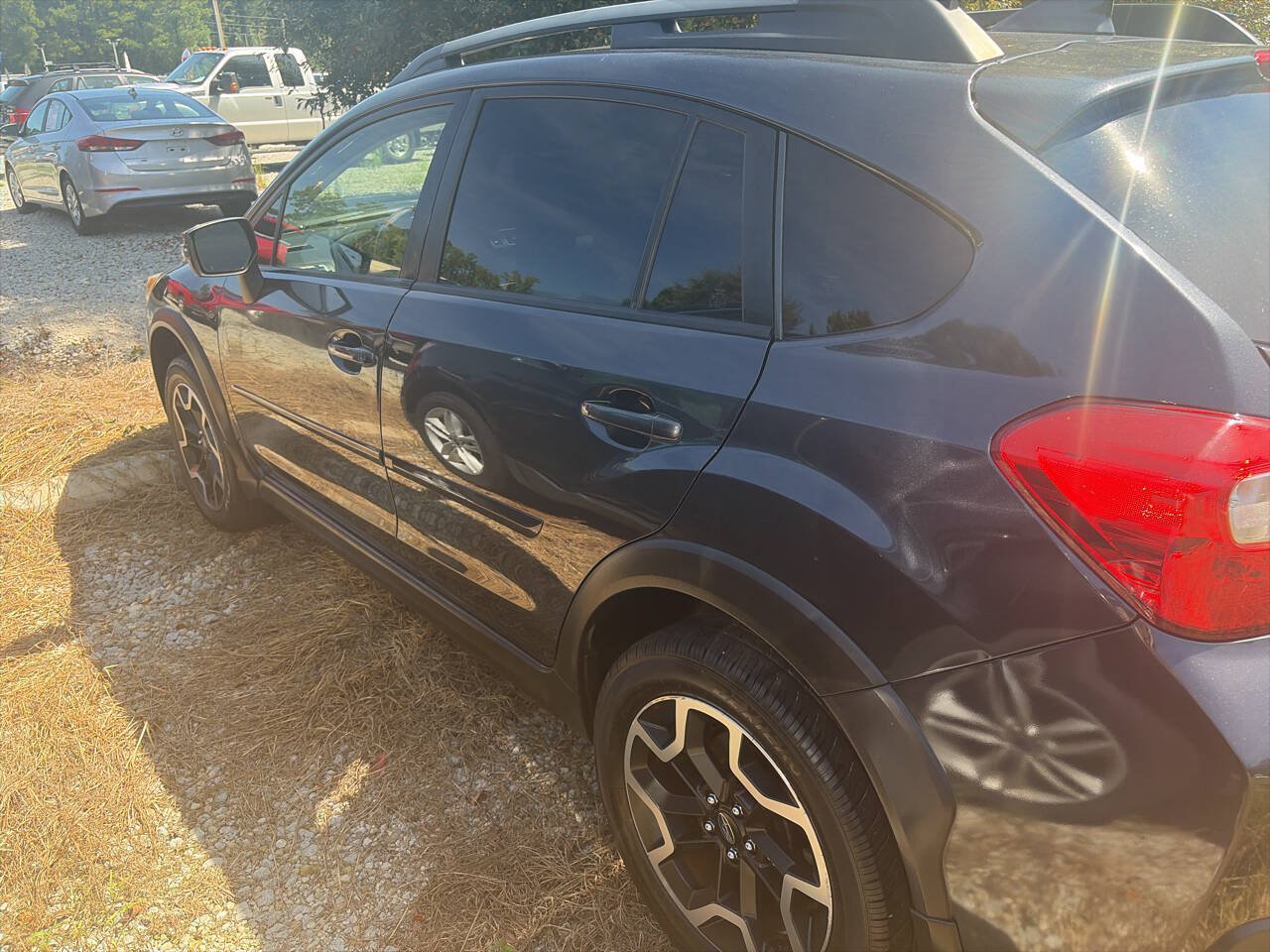 Used 2016 Subaru Crosstrek 2.0i Limited w/ Popular Package #1 AWD/4WD image 1