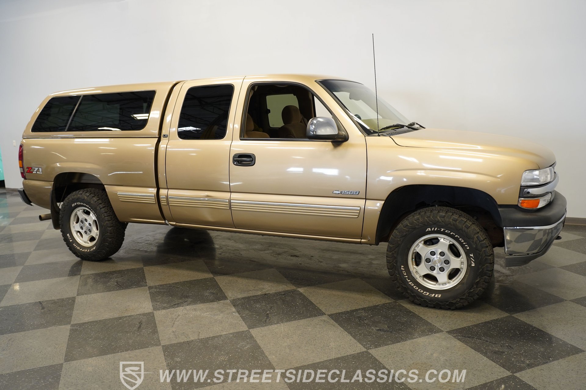 Used 2000 Chevrolet Silverado 1500 LS w/ Off-Road Chassis Pkg AWD/4WD image 16